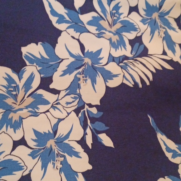 Old Navy Hawaiian dress - Picture 3 of 7